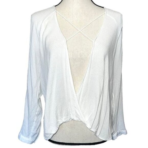 Silence + Noise White Wrap Blouse Womens M V-Neckline Long Sleeve Textured Rayon - Picture 1 of 10